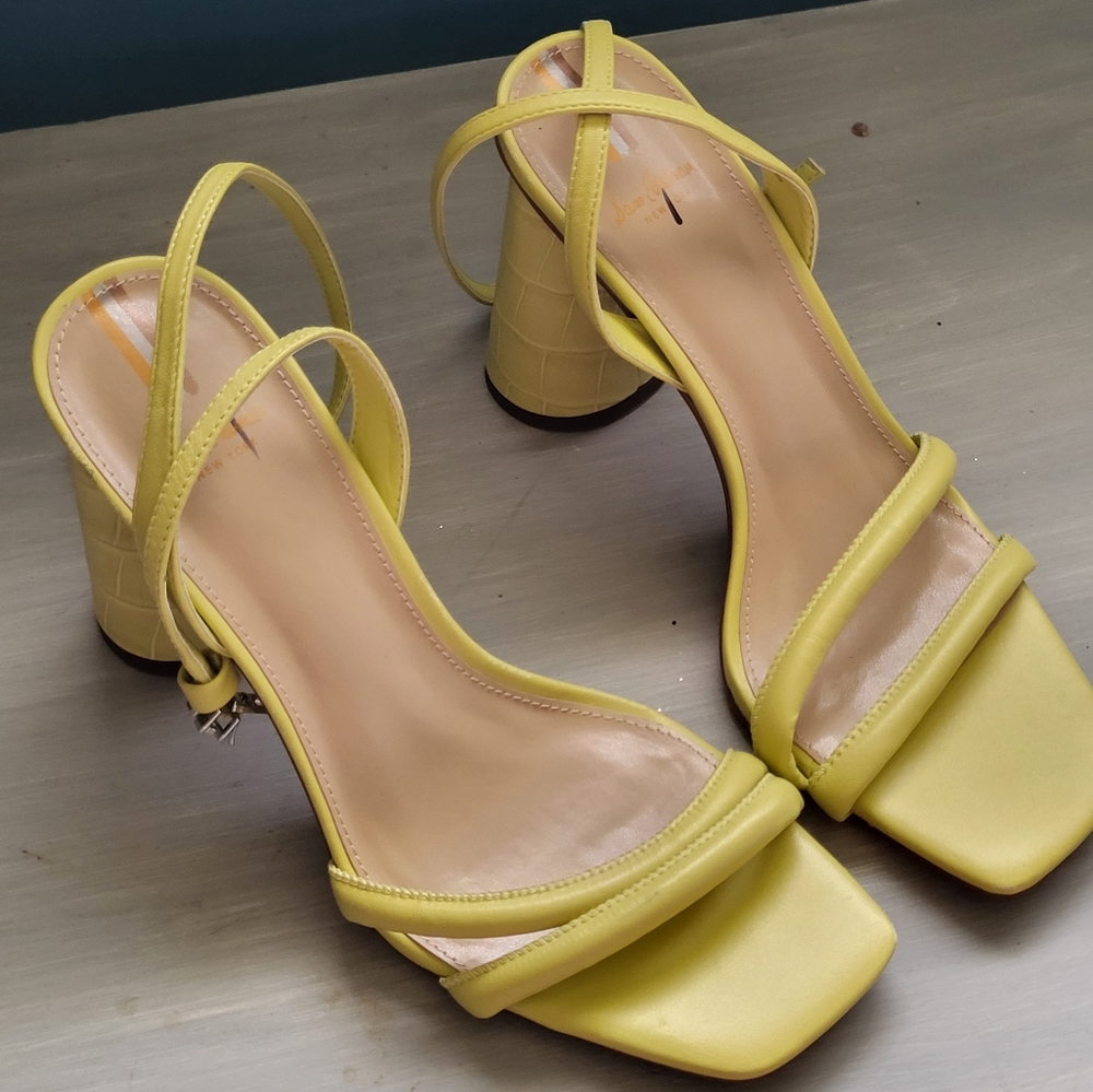 NWOT Sam Edelman Kia block heal shoe size 8